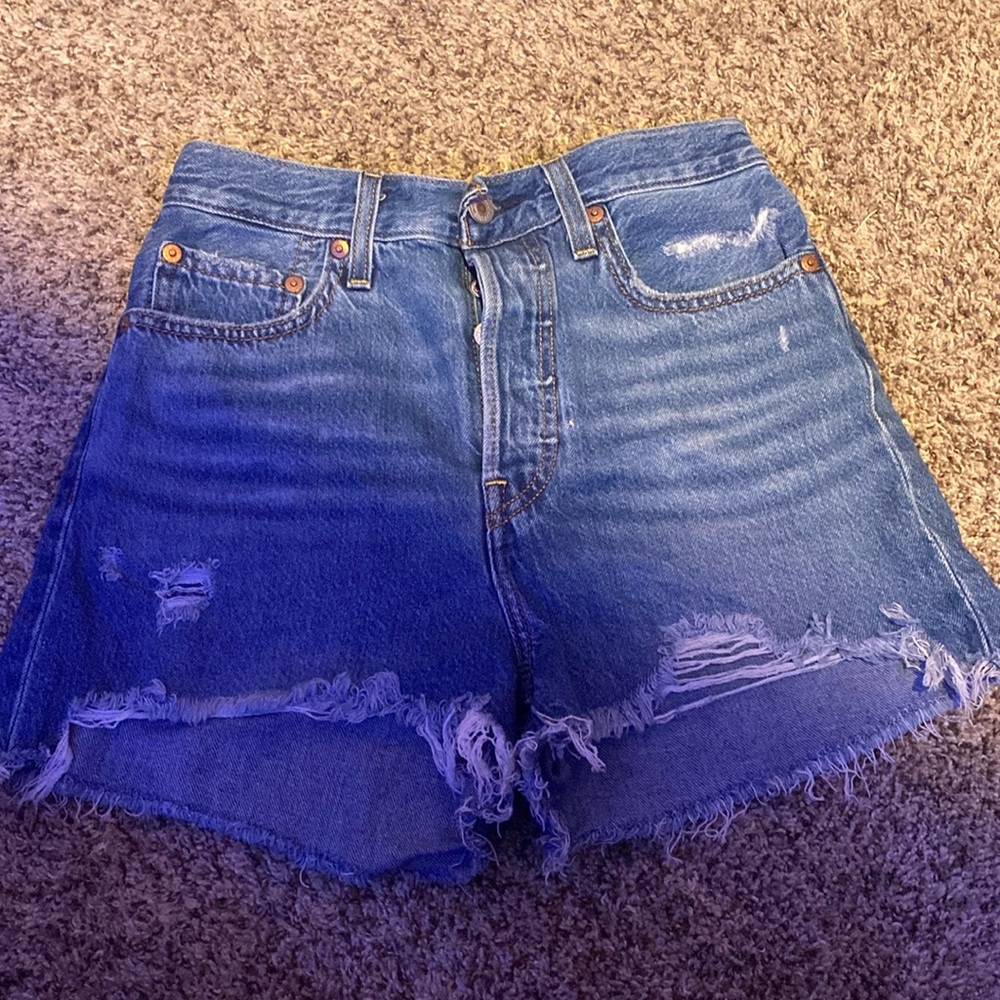 Levi Jean Shorts